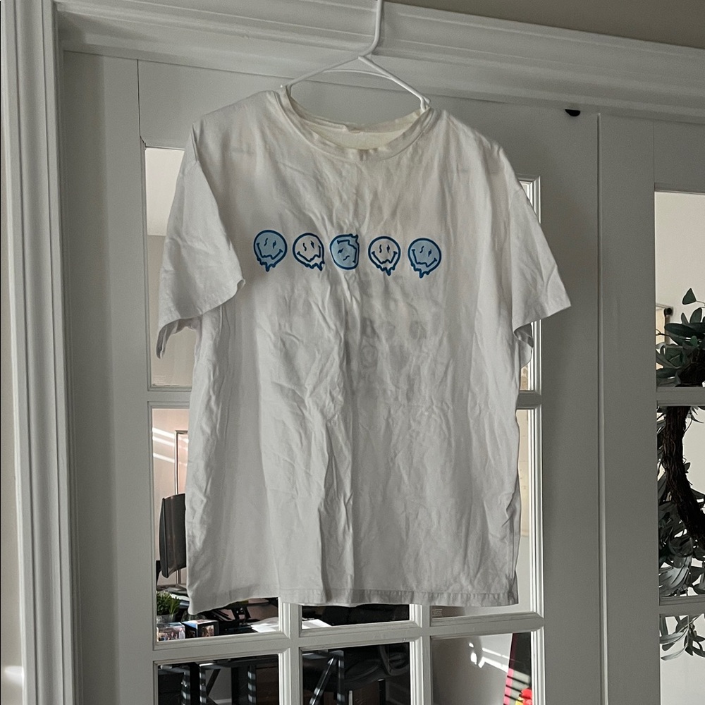 ROMWE White T-Shirt with Blue Graphic